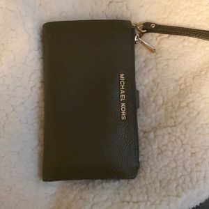 Michael Kors Wristlet